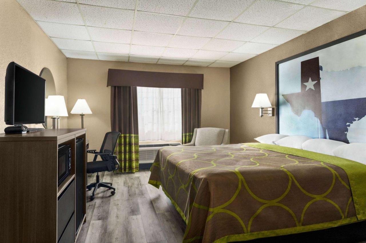 Super 8 By Wyndham Gainesville Tx Exteriör bild
