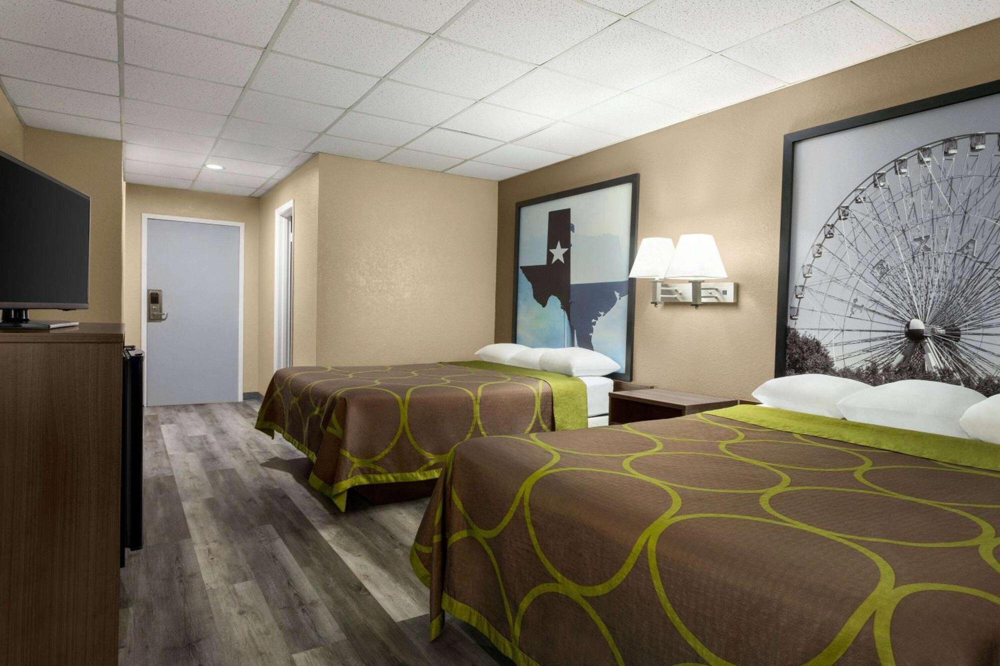 Super 8 By Wyndham Gainesville Tx Exteriör bild